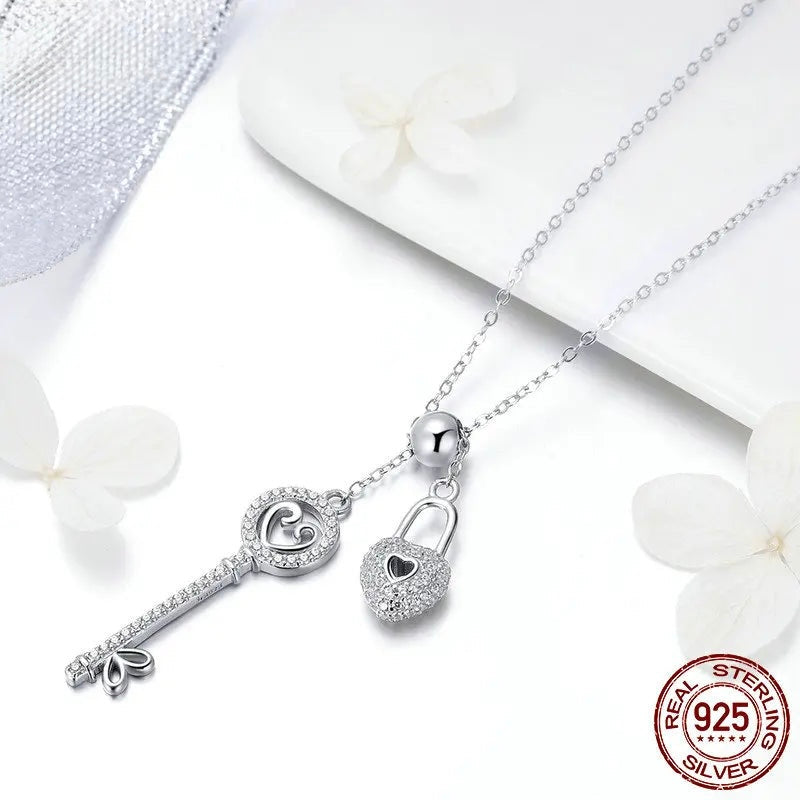 Diamond Romantic 925 Sterling Silver Key of Heart Lock Chain Pendant Necklaces for Women Sterling Silver Jewelry Collar SCN290