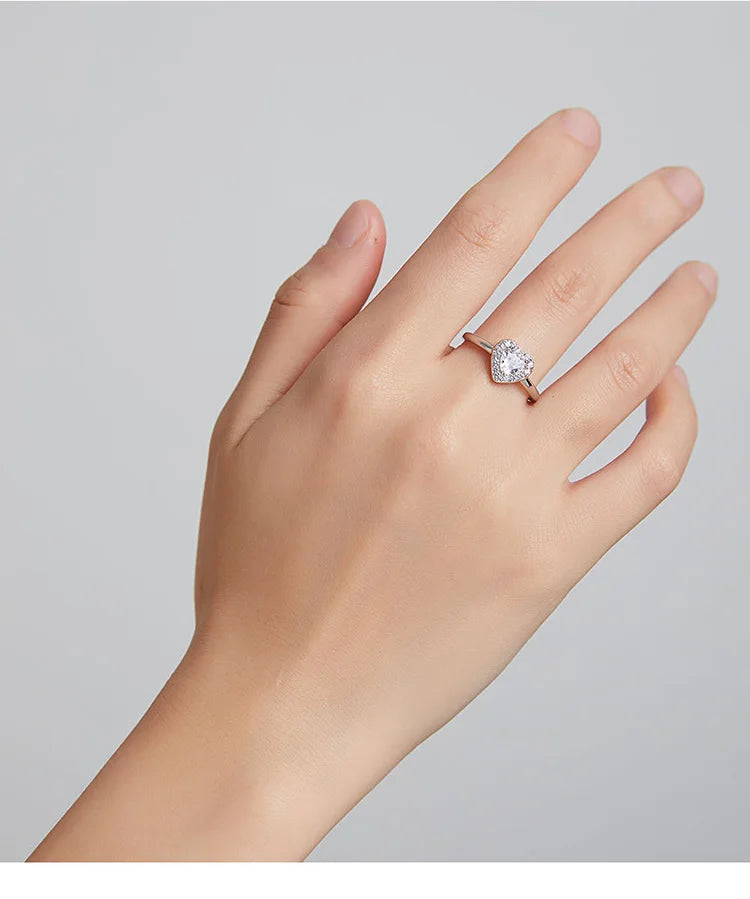 Diamond 925 Sterling Silver Bright Love Ring Dazzling Shiny Heart Shape Crystal Finger Ring Wedding Engagement Jewelry SCR725